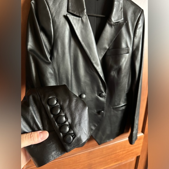 🖤Antonio Melani 100% Leather Blazer🥂 - Picture 3 of 8